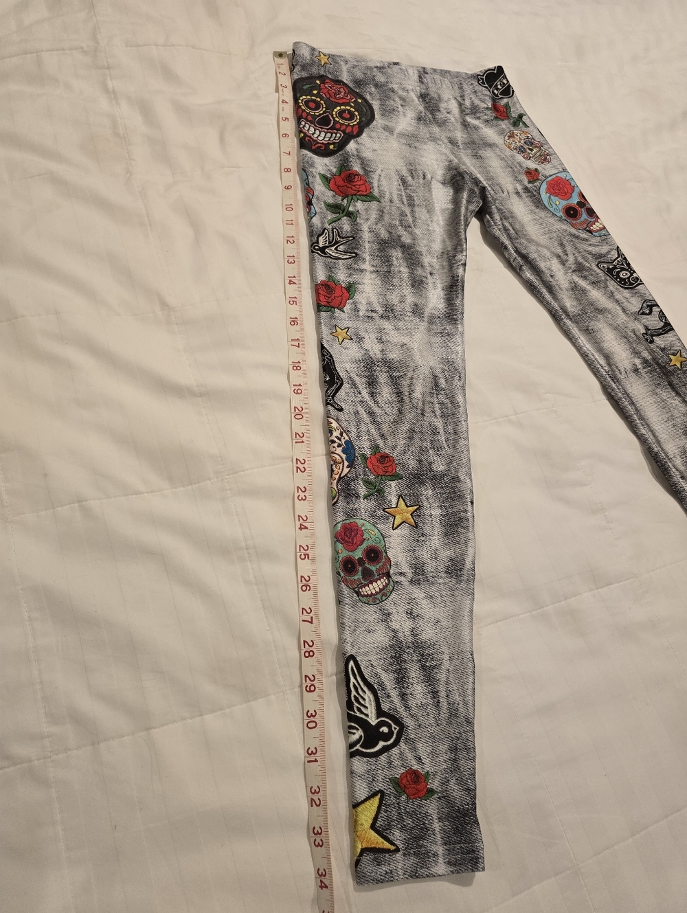 Terez Day of The Dead Print Leggings in White and Multicolor Girls XL=Womens XS - Picture 9 of 11